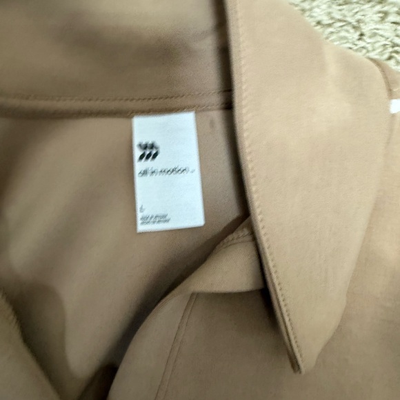 All in Motion Beige tennis set. Size large - Picture 2 of 3